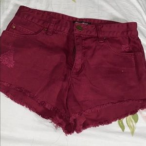 Only worn once Billibong shorts